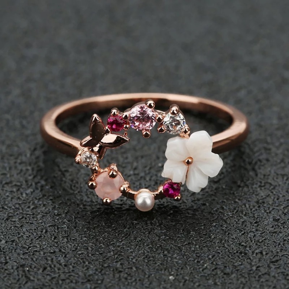 Rose gold floral ring